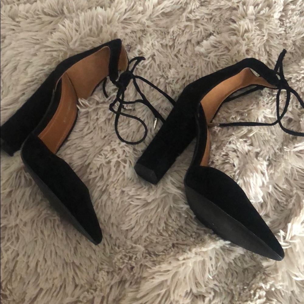 Heels - Picture 3 of 4